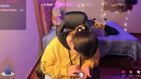 Hello Im Julieta Im 25 years old welcome to my room have fun and be happy. online show from 02/13/25, 02:12