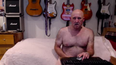 Mario online show from 01/08/25, 11:21