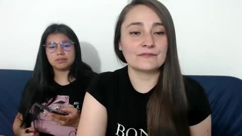Vane blonde and Hazell black hair online show from 12/01/25, 07:41