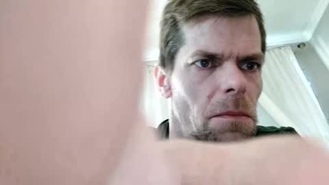 Snapshot of gunnarssonbenni33 chatting on 04/18/26, 07:40 gunnarssonbenni33 online show from 04/18/26, 07:40