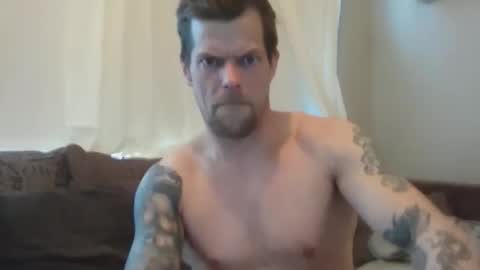 Snapshot of gunnarssonbenni33 chatting on 04/23/26, 07:38 gunnarssonbenni33 online show from 04/23/26, 07:38