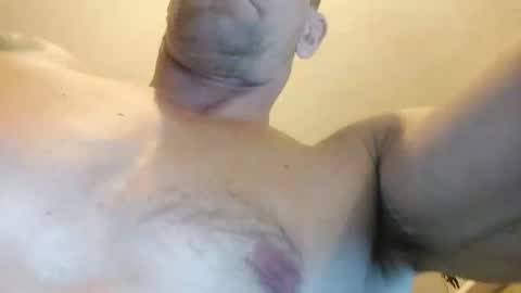 Snapshot of gunnarssonbenni33 chatting on 06/08/26, 01:28 gunnarssonbenni33 online show from 06/08/26, 01:28
