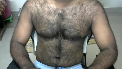 Snapshot of guru95497 chatting on 06/13/26, 08:01 guru95497 online show from 06/13/26, 08:01