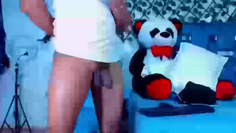 Snapshot of gurxxxt chatting on 09/29/25, 04:45 Hakim online show from 09/29/25, 04:45