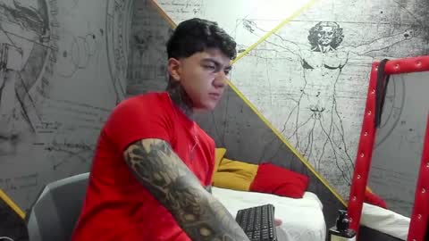 Snapshot of gury_tattoo chatting on 04/23/26, 05:48 Gury online show from 04/23/26, 05:48
