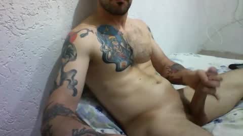 Snapshot of gustavyuri chatting on 10/01/25, 12:16 Gustav online show from 10/01/25, 12:16