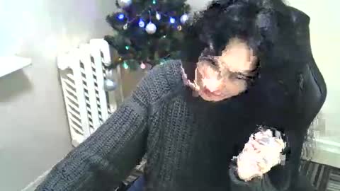 Snapshot of gusumah chatting on 12/31/24, 01:15 GusumAh online show from 12/31/24, 01:15
