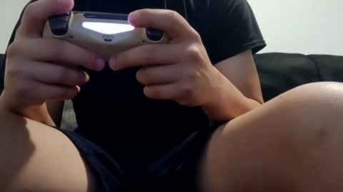 Snapshot of guts_san chatting on 10/05/25, 01:09 guts_san online show from 10/05/25, 01:09