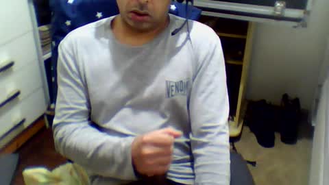 Snapshot of guty50 chatting on 07/21/26, 02:25 guty50 online show from 07/21/26, 02:25