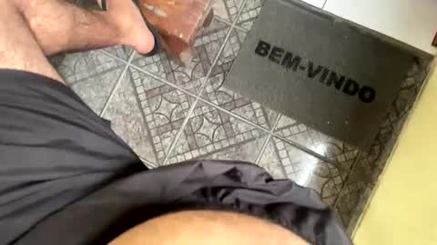 Snapshot of guustahenri chatting on 12/14/25, 08:35 guustahenri online show from 12/14/25, 08:35