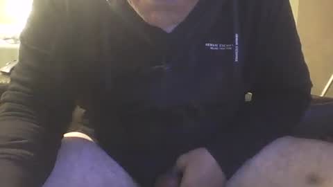 Snapshot of guy8inches4u chatting on 10/10/25, 10:14 guy8inches4u online show from 10/10/25, 10:14