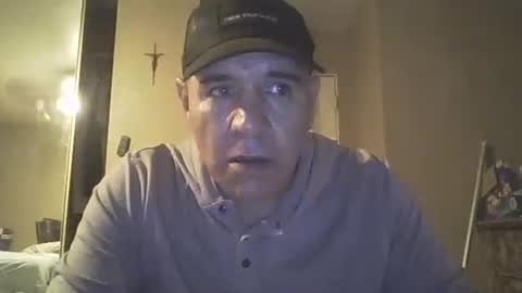 Snapshot of guy8inches4u chatting on 11/03/25, 10:05 guy8inches4u online show from 11/03/25, 10:05