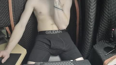 Snapshot of guy_blanky chatting on 04/20/26, 05:26 Guy Blankly online show from 04/20/26, 05:26