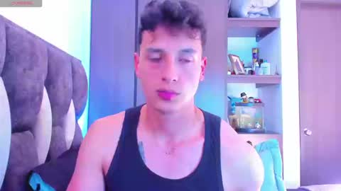 Snapshot of guy_twinks chatting on 09/27/25, 03:55 Gabriel online show from 09/27/25, 03:55