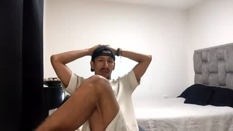 guykarim_ online show from 07/08/26, 06:29