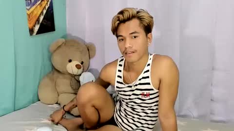 Snapshot of gwapoako100 chatting on 12/11/24, 01:05 Pitz Sonido Herndon online show from 12/11/24, 01:05