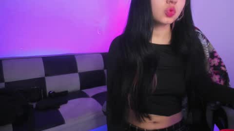 gwenhazel online show from 10/01/25, 11:38