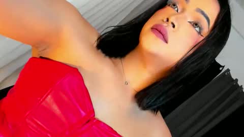 Snapshot of gwenngoddess chatting on 10/21/25, 06:52 Call me Miss Gwen online show from 10/21/25, 06:52