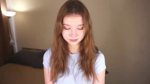 Molly online show from 06/10/26, 04:56