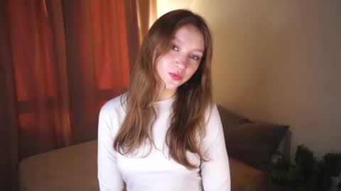 Molly online show from 06/24/26, 03:44
