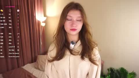Molly online show from 07/18/26, 05:28