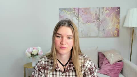gwensmitt online show from 06/07/26, 10:13