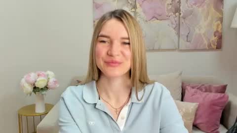 gwensmitt online show from 06/10/26, 10:08