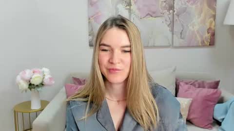 gwensmitt online show from 06/11/26, 12:32