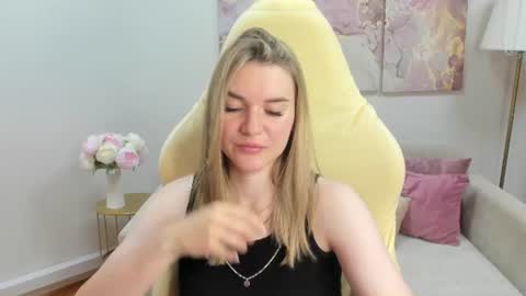 gwensmitt online show from 07/29/26, 10:30