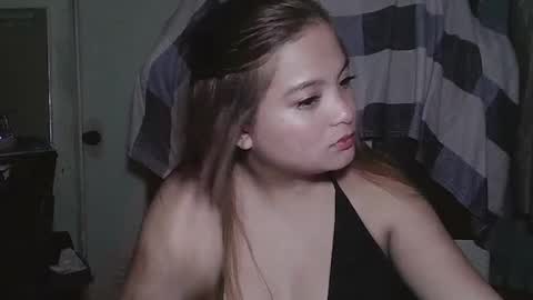 Snapshot of gwyneth2001 chatting on 06/03/26, 06:13 Im Gwyneth From Philippines pinkheart69 online show from 06/03/26, 06:13