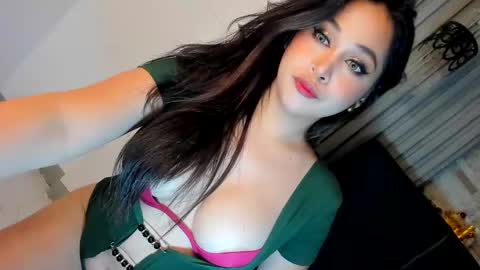 Snapshot of gwynmylove chatting on 12/09/24, 06:01 Gwyn online show from 12/09/24, 06:01