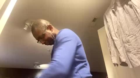 Snapshot of gyesaw1970 chatting on 02/05/25, 03:13 gyesaw1970 online show from 02/05/25, 03:13