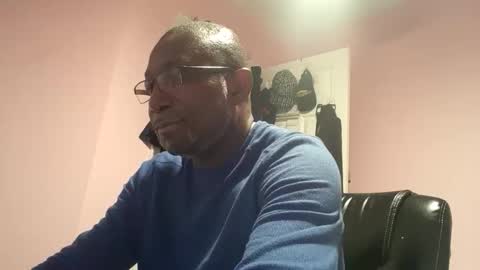 Snapshot of gyesaw1970 chatting on 11/25/25, 05:18 gyesaw1970 online show from 11/25/25, 05:18