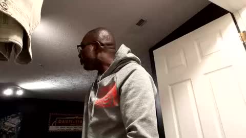 Snapshot of gyesaw1970 chatting on 12/01/25, 05:23 gyesaw1970 online show from 12/01/25, 05:23