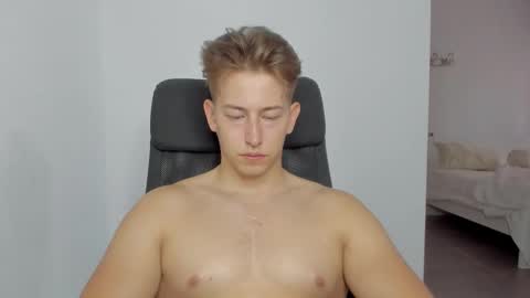 Oliver online show from 10/04/25, 01:42