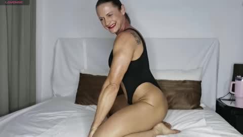 gymbunnie online show from 12/30/24, 06:05