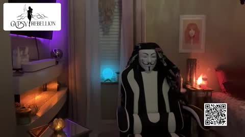 Snapshot of gypsy_rebellion chatting on 11/18/25, 11:03 Gypsy online show from 11/18/25, 11:03