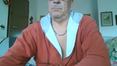 gyrdy online show from 01/11/25, 01:11