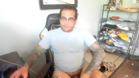 Snapshot of h0lysin chatting on 06/13/26, 04:16 Alejandro 3 online show from 06/13/26, 04:16