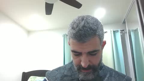 Snapshot of h0nest84 chatting on 12/11/24, 04:39 h0nest84 online show from 12/11/24, 04:39