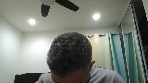 Snapshot of h0nest84 chatting on 01/01/25, 02:19 h0nest84 online show from 01/01/25, 02:19