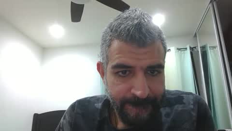 Snapshot of h0nest84 chatting on 01/13/25, 04:07 h0nest84 online show from 01/13/25, 04:07