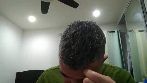 Snapshot of h0nest84 chatting on 01/19/25, 05:48 h0nest84 online show from 01/19/25, 05:48