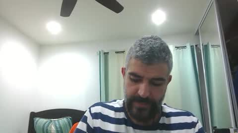 Snapshot of h0nest84 chatting on 02/04/25, 06:14 h0nest84 online show from 02/04/25, 06:14