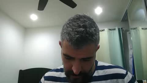 Snapshot of h0nest84 chatting on 02/05/25, 04:37 h0nest84 online show from 02/05/25, 04:37