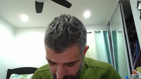 Snapshot of h0nest84 chatting on 03/03/25, 12:04 h0nest84 online show from 03/03/25, 12:04