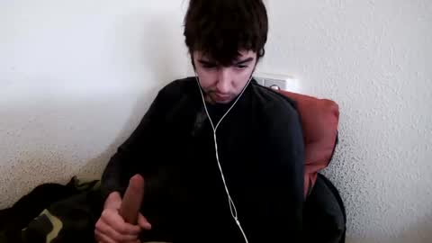 Snapshot of h1dden_reality chatting on 01/22/25, 07:03 h1dden_reality online show from 01/22/25, 07:03