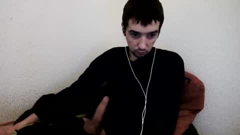 Snapshot of h1dden_reality chatting on 02/26/25, 03:10 h1dden_reality online show from 02/26/25, 03:10