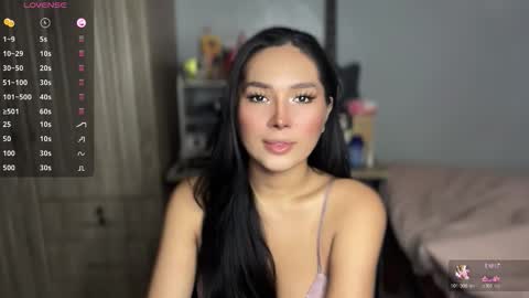 Snapshot of h34rtsforcami chatting on 10/19/25, 05:30 Camila online show from 10/19/25, 05:30