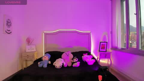 Hello Kitty online show from 06/04/26, 12:33